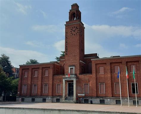 Top Hotels in Villasanta .